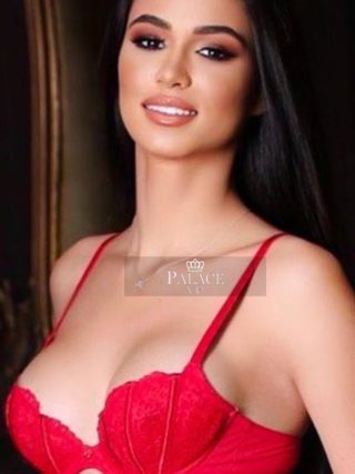 Lana, 25 years old Brazilian escort in London 