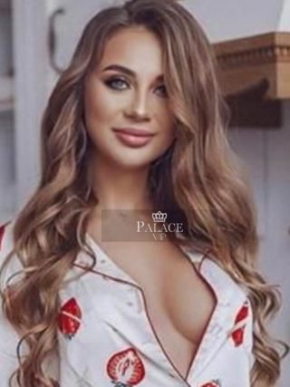 Lazurita, 25 years old Russian escort in London 